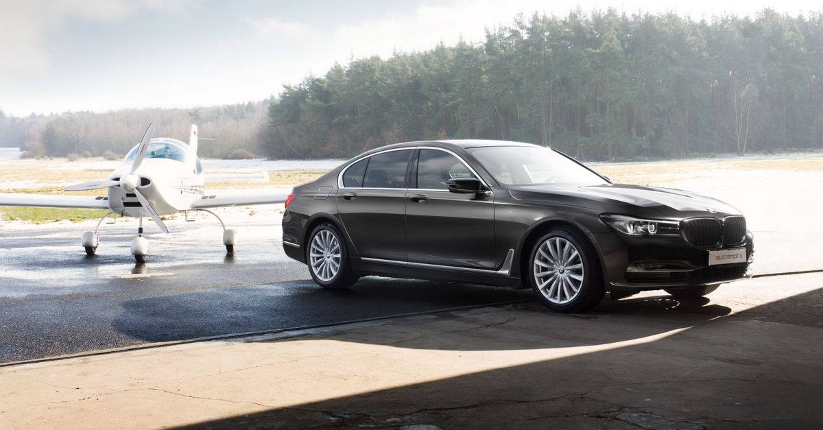 San Diego Airport Transfers and Chauffeur Service for Corporate Travel and Private Events